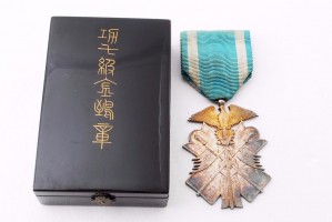 Нагрудный знак Орден Золотого сокола 7-го класса, Мэйдзи 