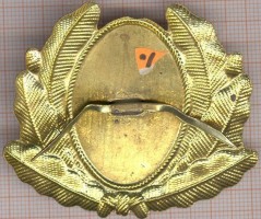 Badge Infantry officer cap badge 