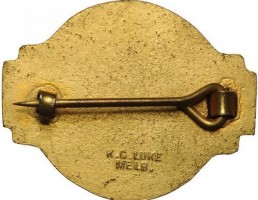 Badge Challenge Round committee badge, 1957 