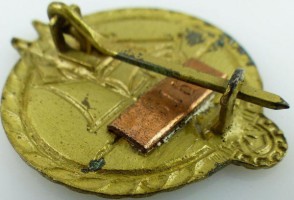 Badge  