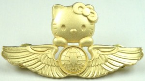 Нагрудный знак Hello Kitty, бортпроводница 